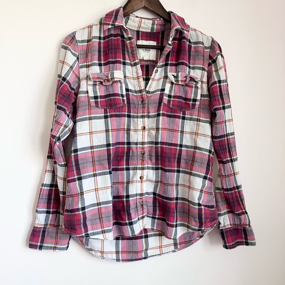 American Eagle Y2K Plaid Button Down Shirt